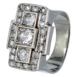 18K. White gold Art Deco tank ring set with approx. 1.30 ct. diamond.