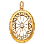 Antique 18K. yellow gold pendant with openwork details and a white pearl.