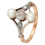 Antique 14K. yellow gold and Pt 900 platinum ring set with diamond and pearl.