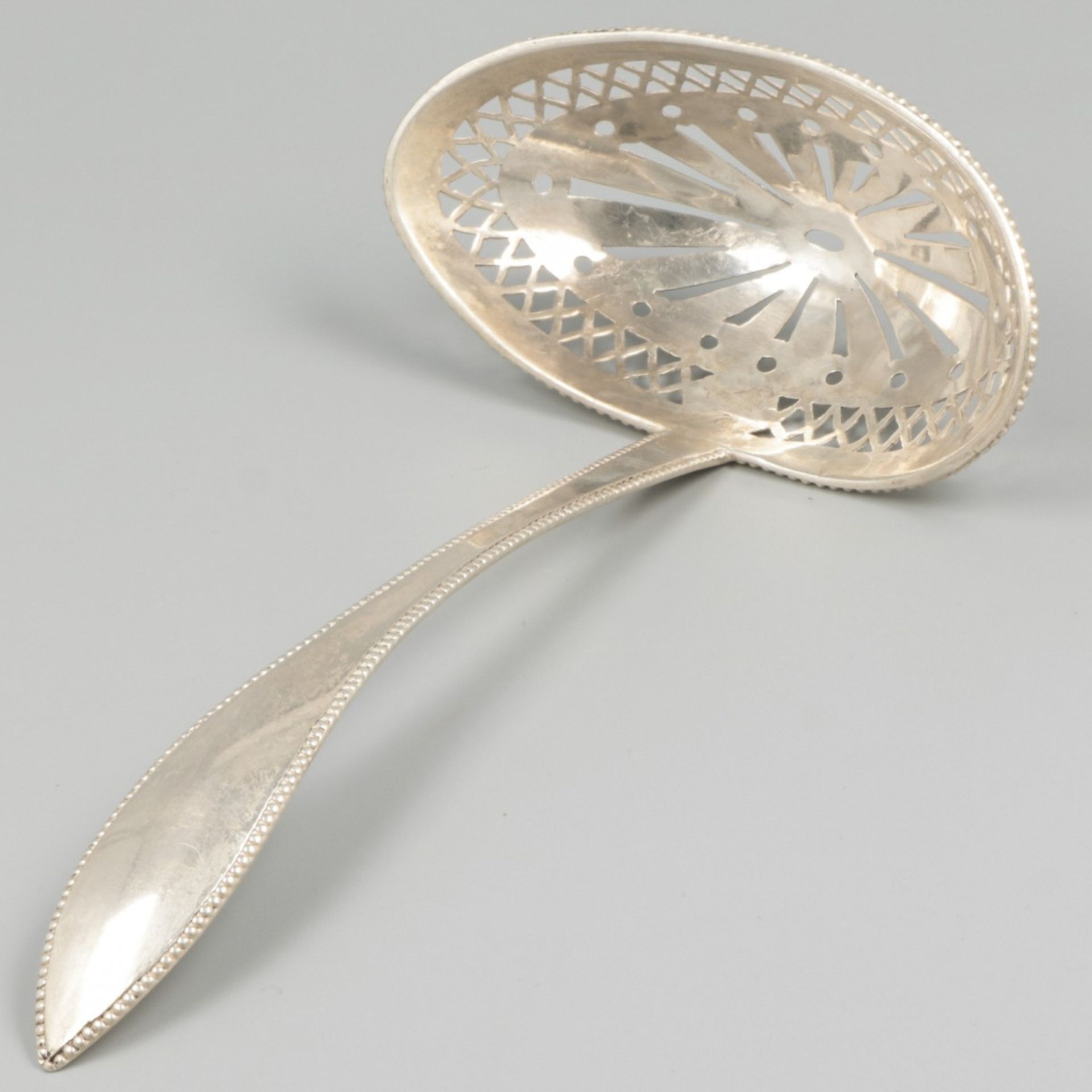 Sifter spoon (Amsterdam, Martinus Logerath 1767-1811) silver.