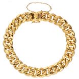 18K. Yellow gold gourmet link bracelet with decorated links.