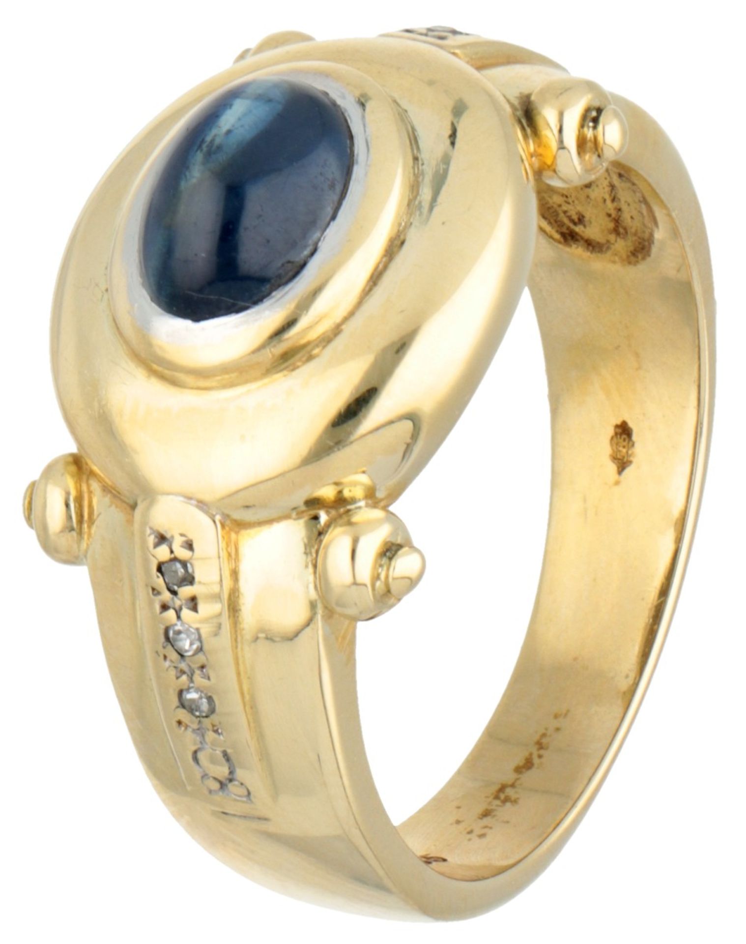 Vintage 14K. yellow gold ring set with approx. 1.47 ct. natural sapphire and diamond.