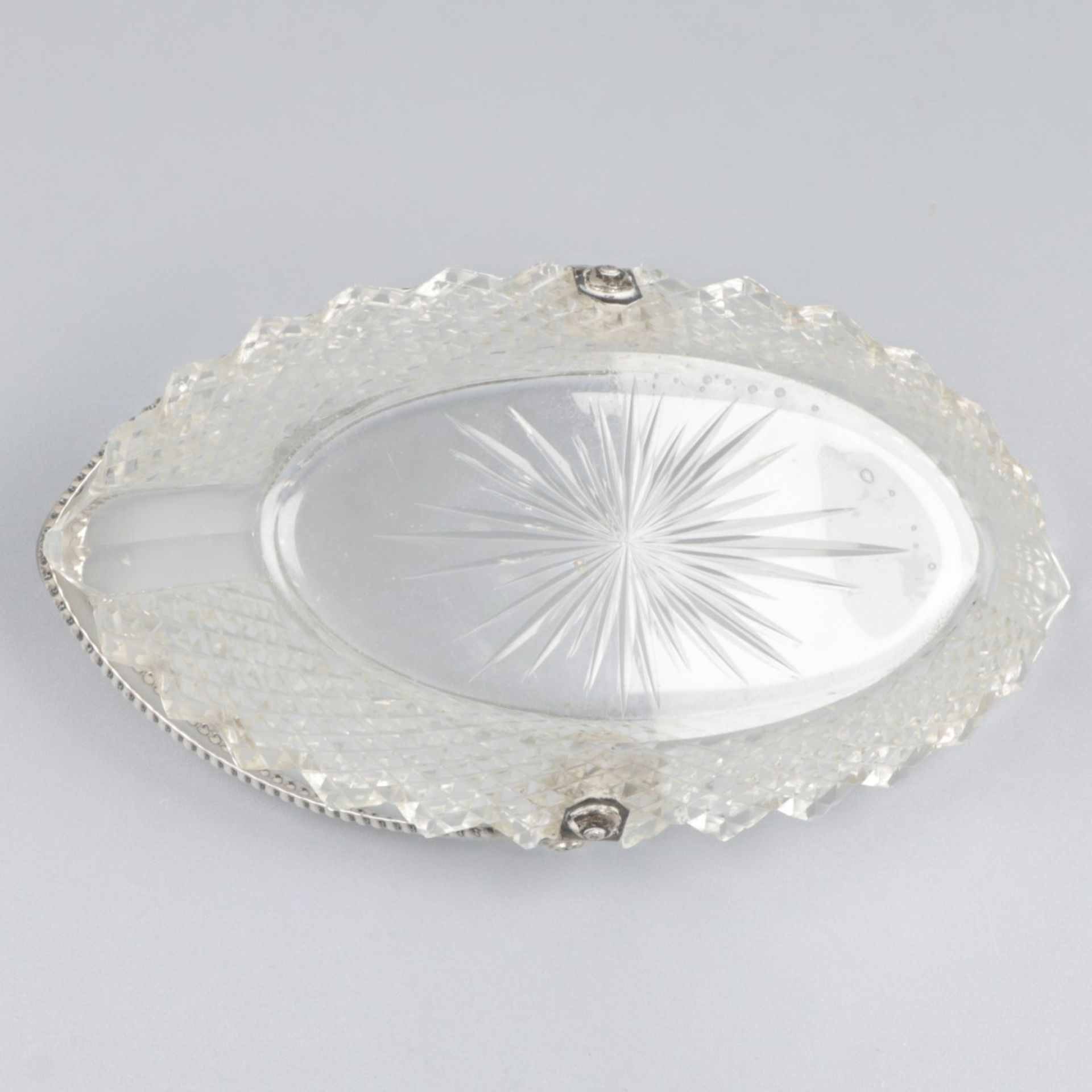 Bonbon dish with silver handle. - Image 3 of 7