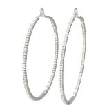 18K. White gold creole earrings set with approx. 1.90 ct. diamond.