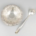Bonbon dish & Jam spoon silver.