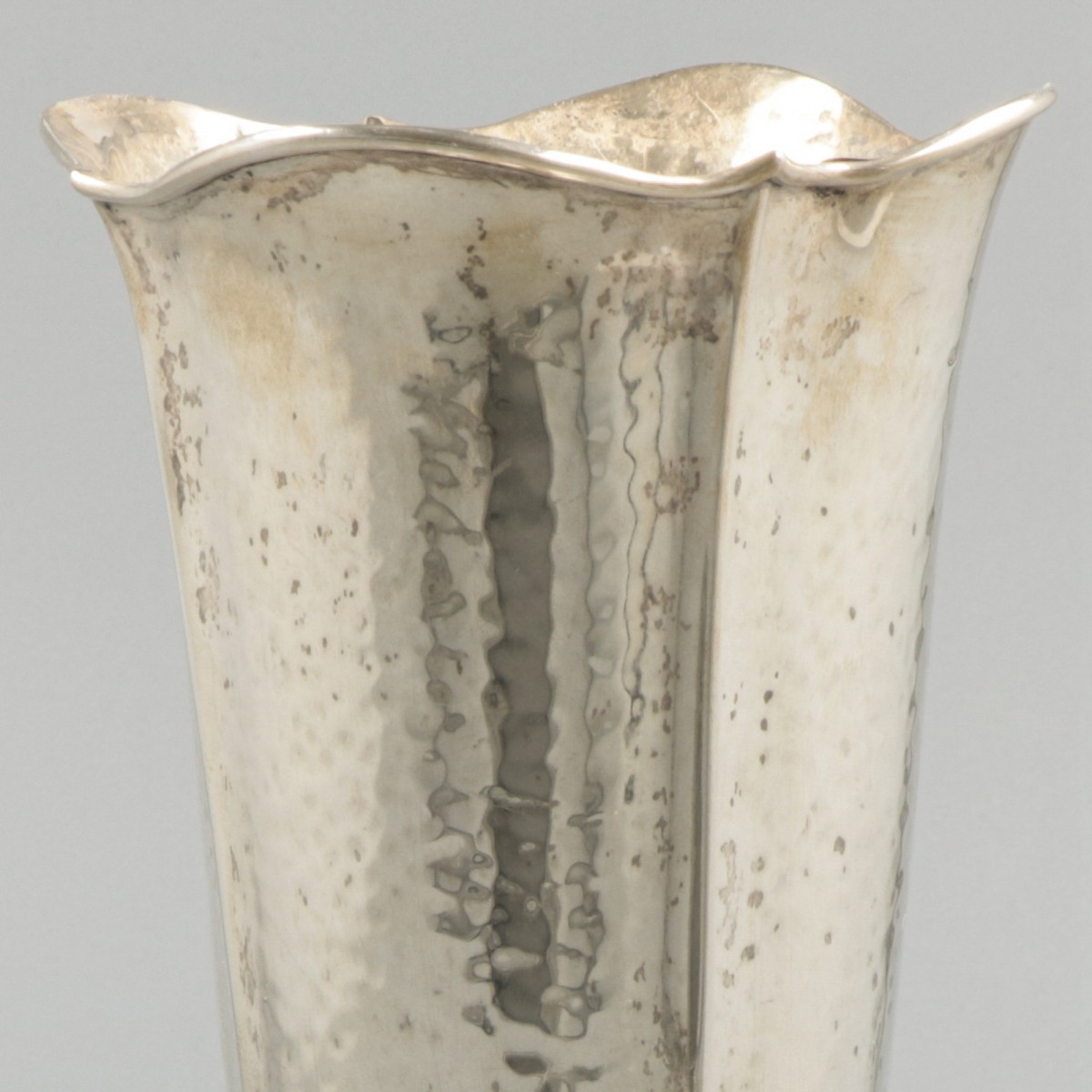 Flower vase silver. - Image 5 of 9