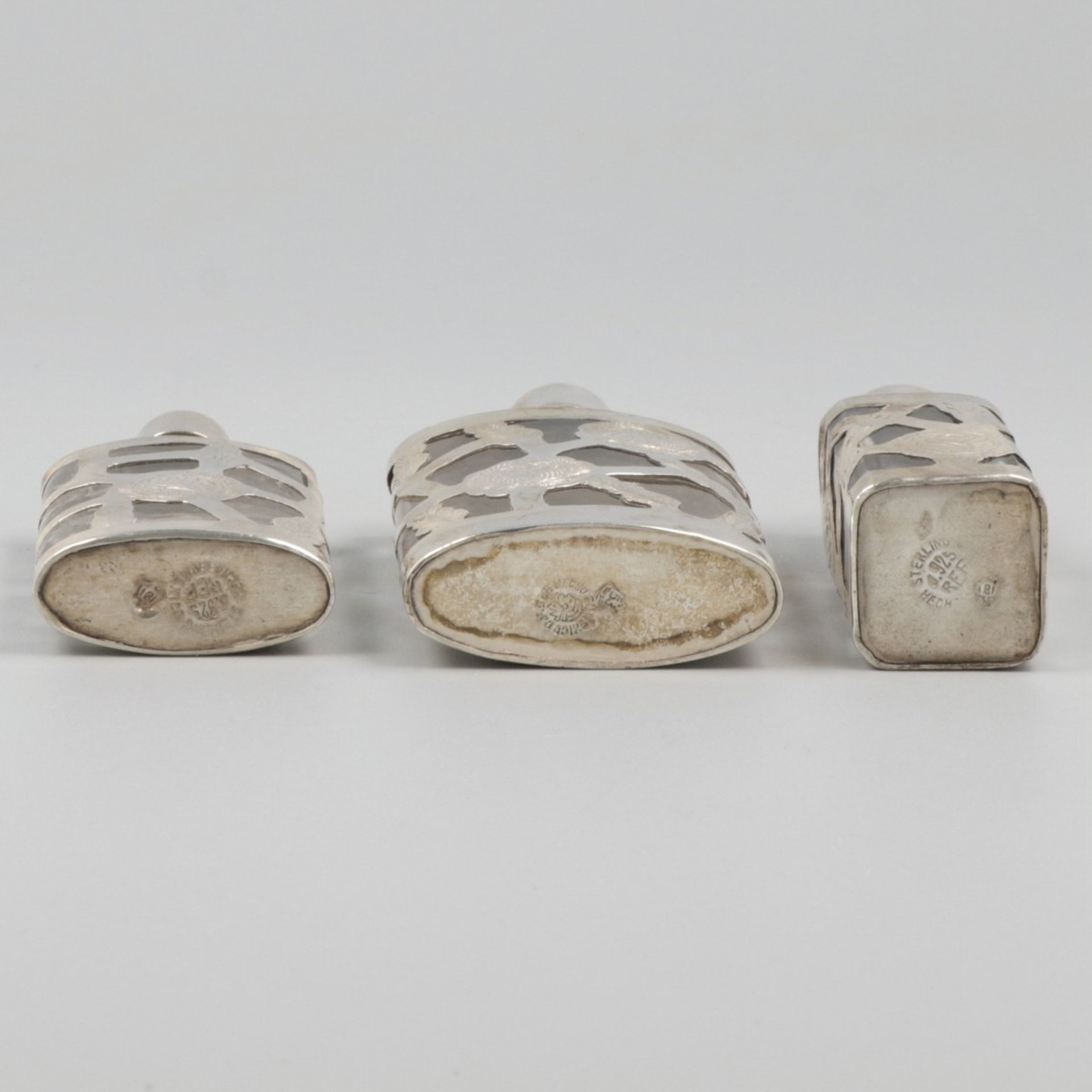 3-piece lot of perfume bottles silver. - Image 3 of 5