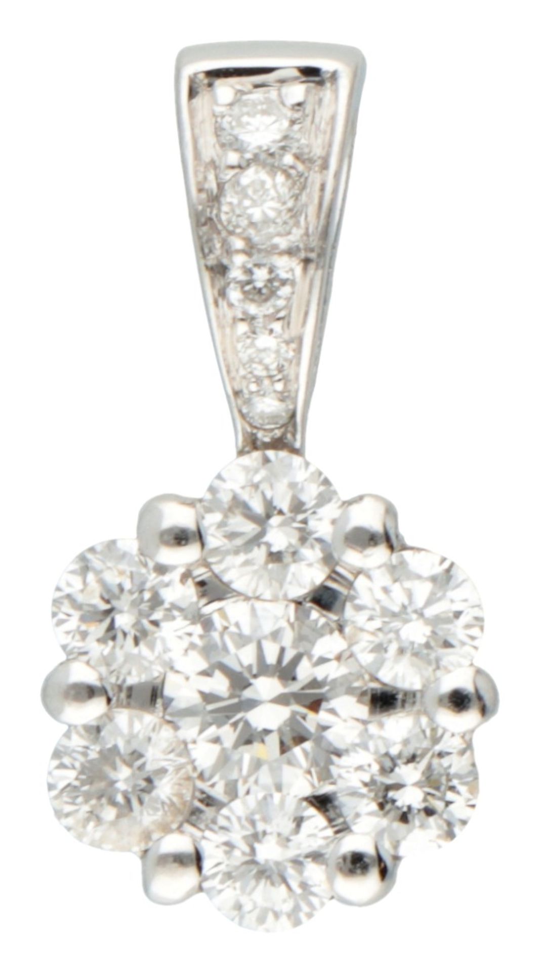 18K. White gold entourage pendant set with approx. 0.42 ct. diamond.