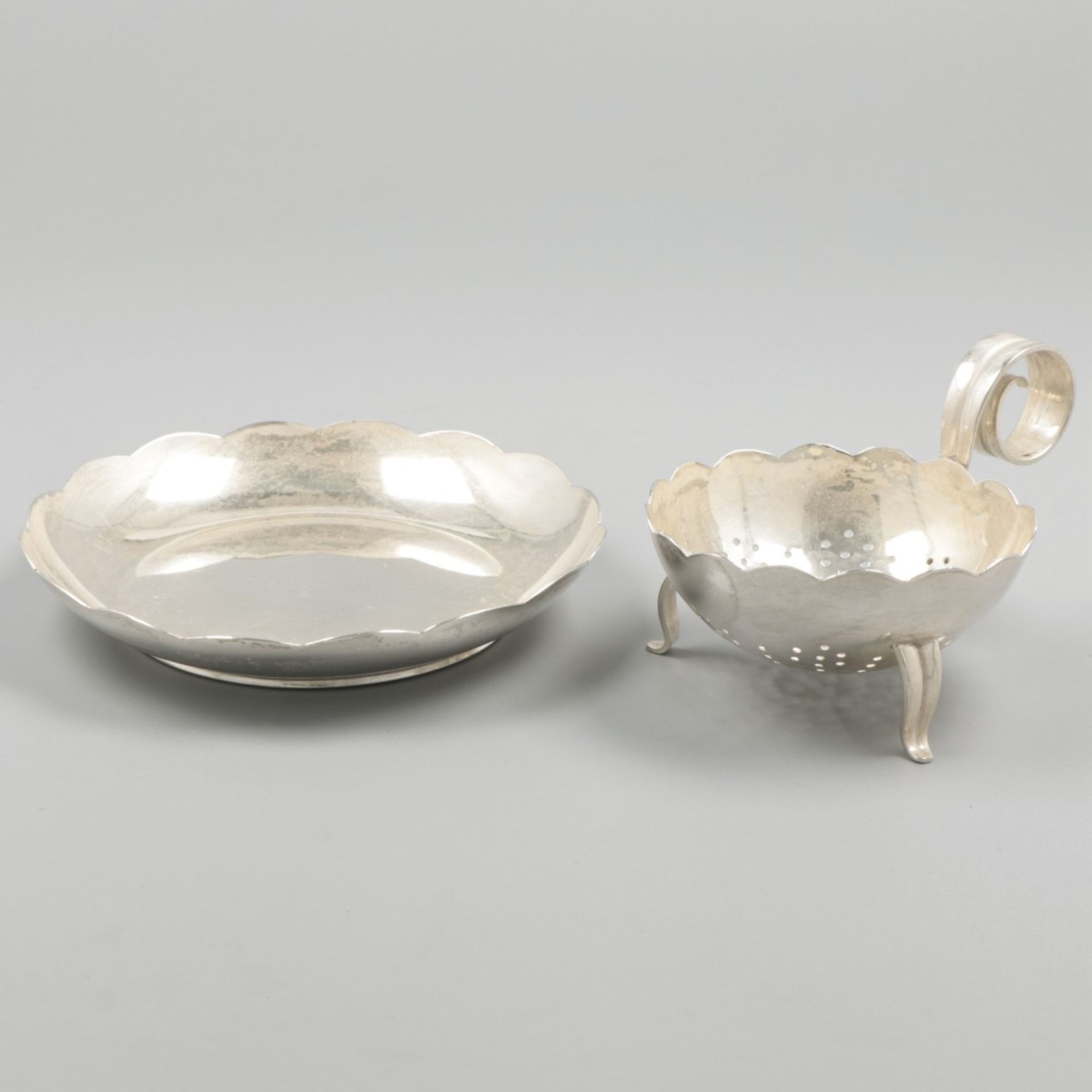 Tea strainer & drip tray silver. - Image 2 of 7