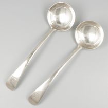 2-piece set of sauce spoons silver.
