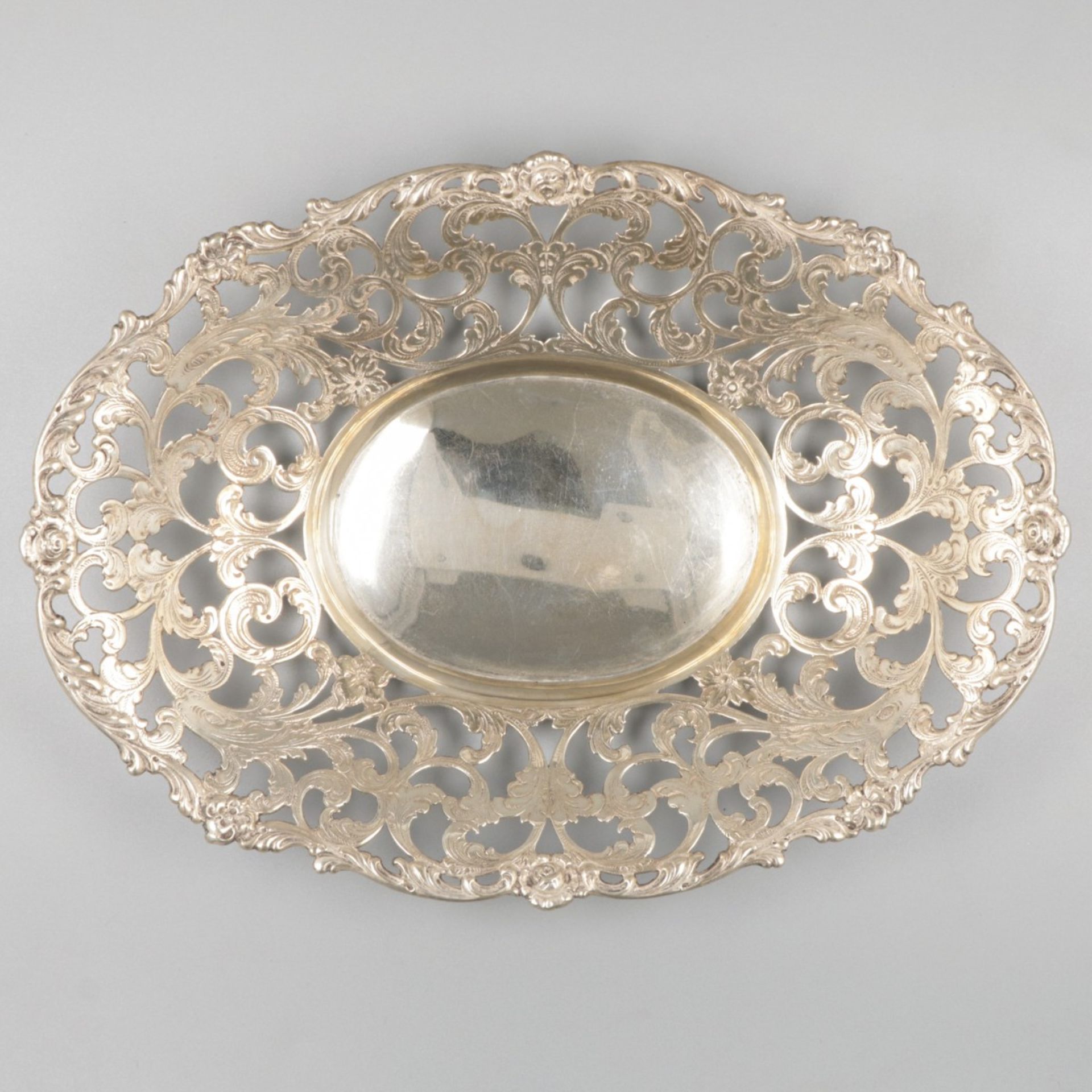 Silver presentation dish. - Image 3 of 6