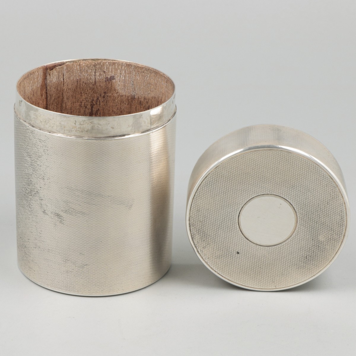 Cigarette / tobacco jar silver. - Image 2 of 6