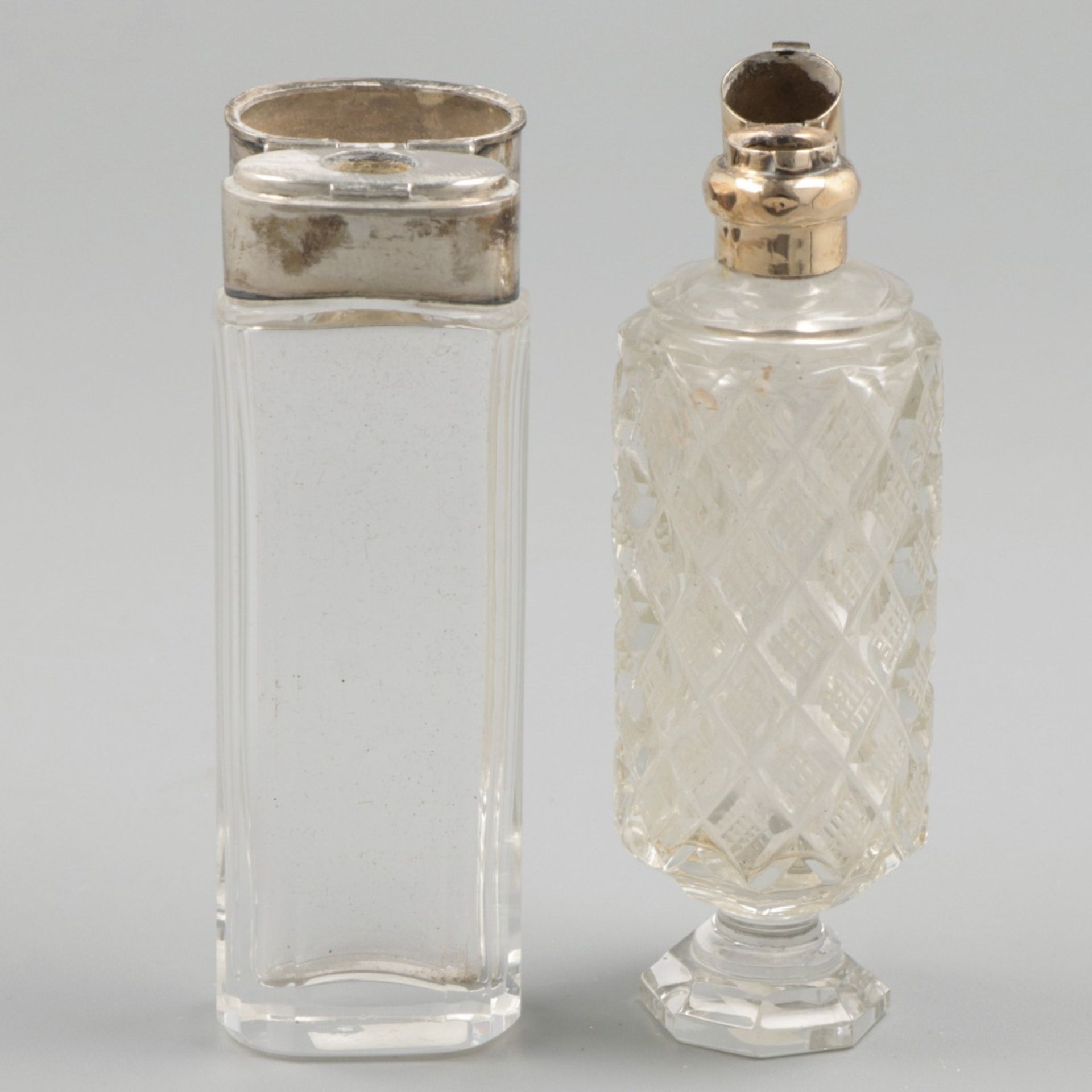 
2-piece lot of perfume bottles silver / gold. - Image 3 of 6