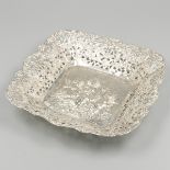 Biscuit bowl silver.