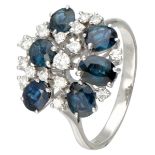 18K. White gold ring set with approx. 2.70 ct. natural sapphire and approx. 0.33 ct. diamond.