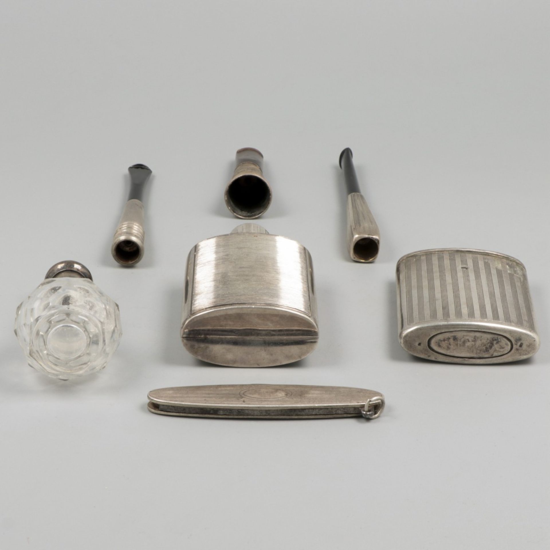 8-piece lot of miscellaneous silver. - Image 2 of 9