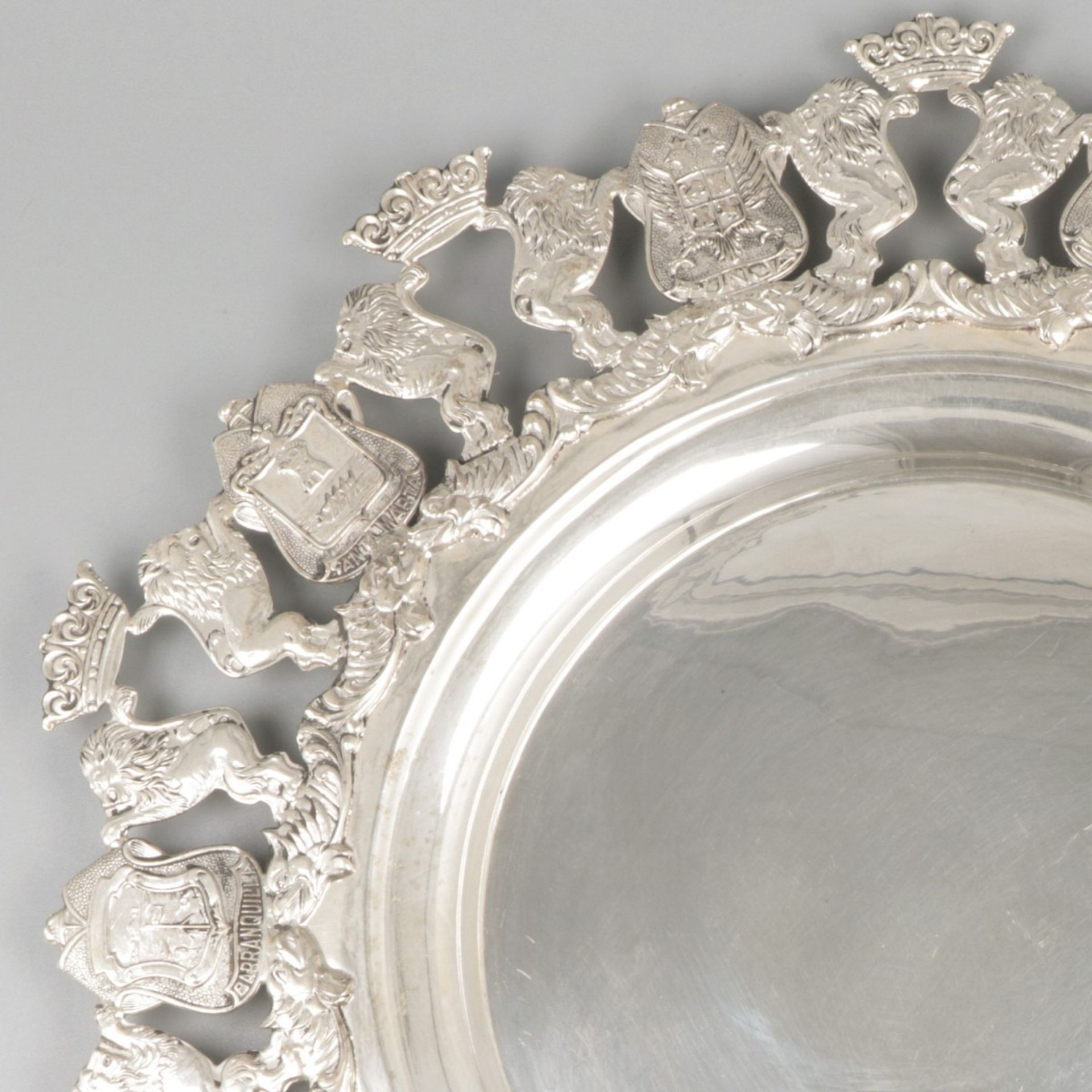 Presentation dish (Colombia ca. 1970-75) silver. - Image 3 of 6