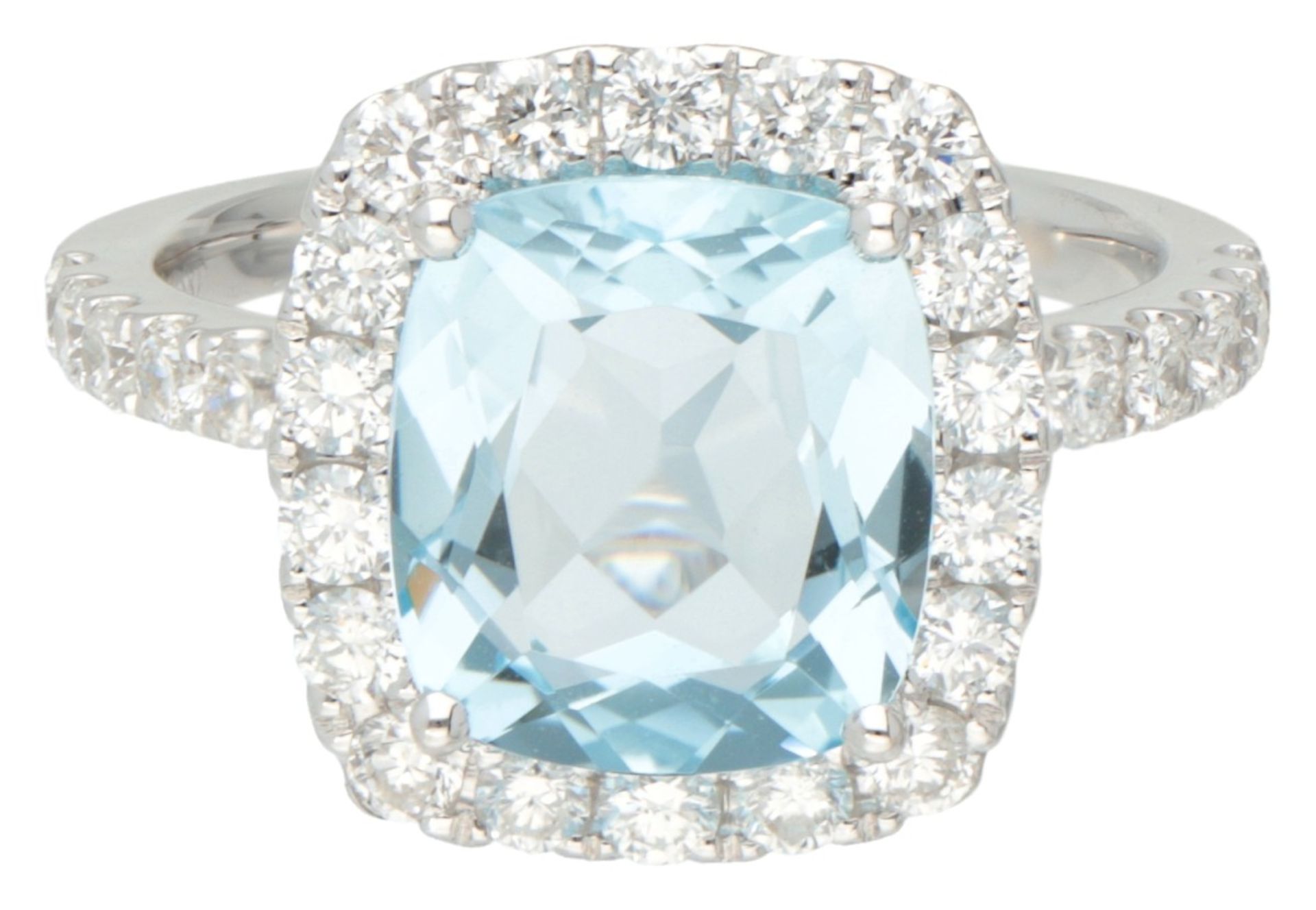 18K. White gold entourage ring set with approx. 3.53 ct. sky blue topaz and approx. 0.60 ct. diamond - Image 2 of 3