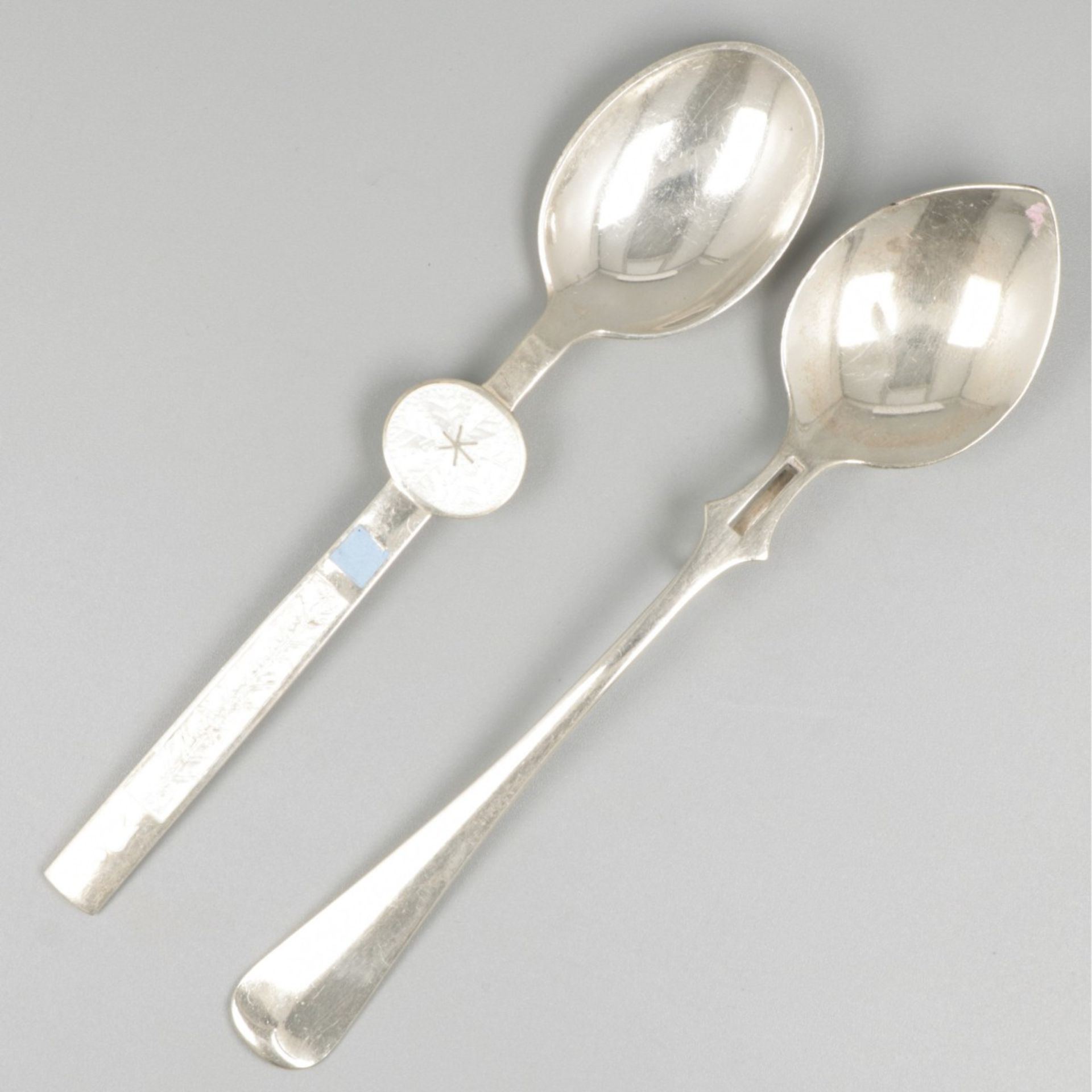 7-piece lot of various spoons (including a Corinium spoon) silver. - Image 4 of 9