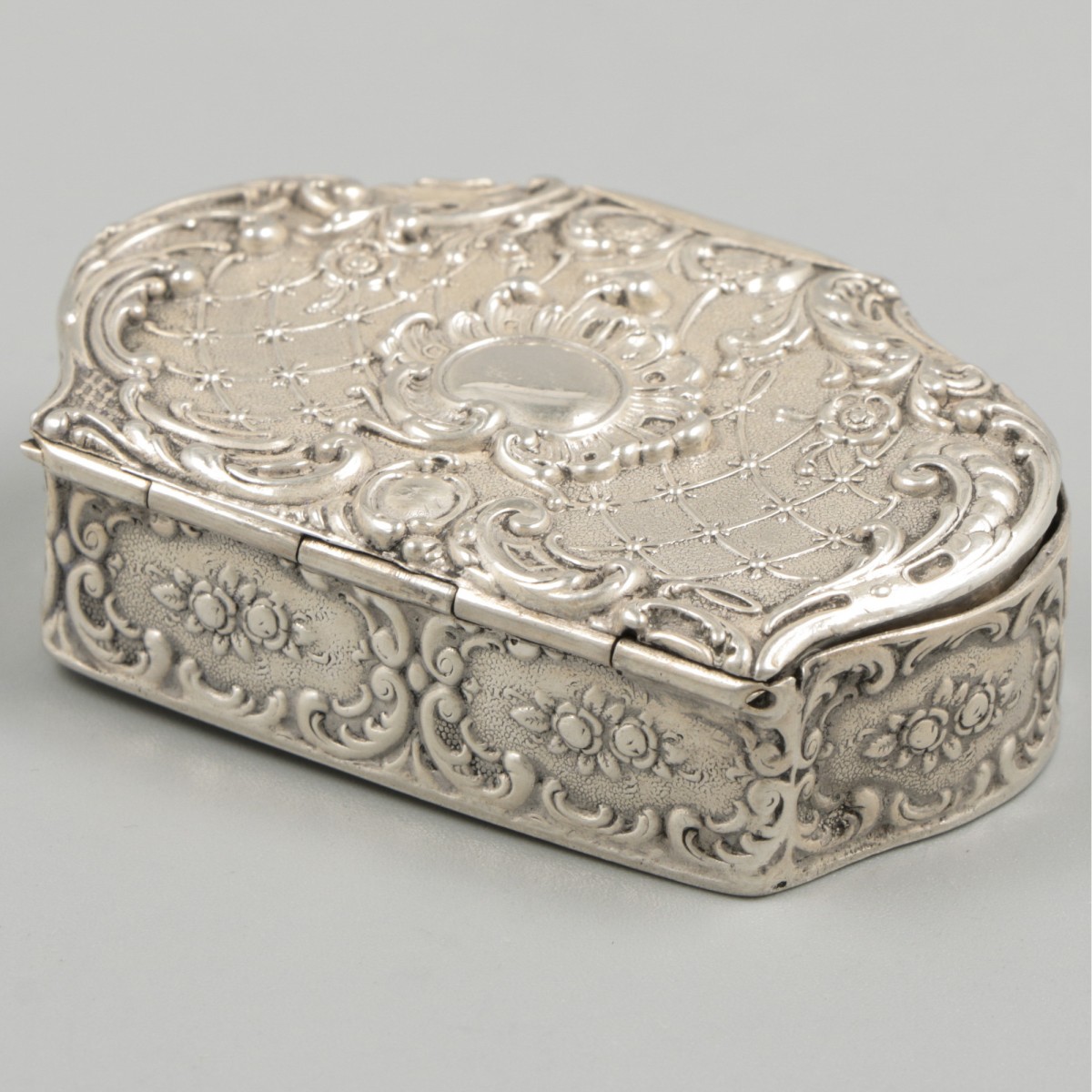 Pill box silver. - Image 2 of 5