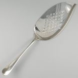 Fish shovel silver.