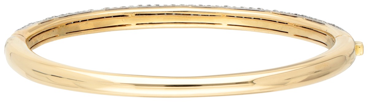 18K. Yellow gold bangle bracelet set with approx. 3.11 ct. diamond. - Image 3 of 3