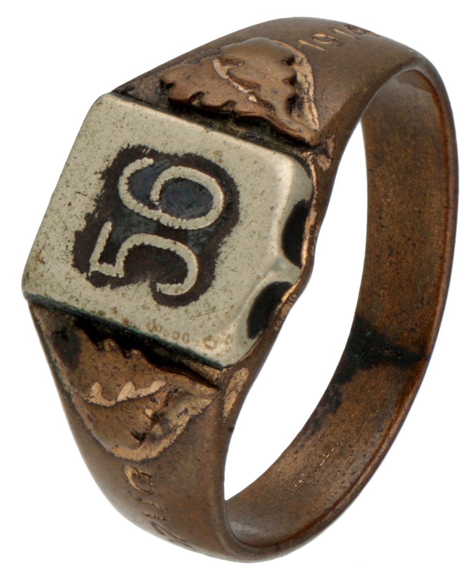 Bronze patriotic ring from WWI, so-called trench art and inscribed "Feldzug 1914/16".