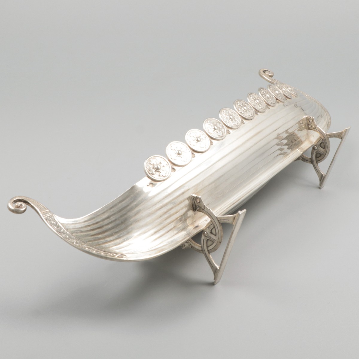 Detailed Viking ship (Oseberg ship) silver. - Image 4 of 9