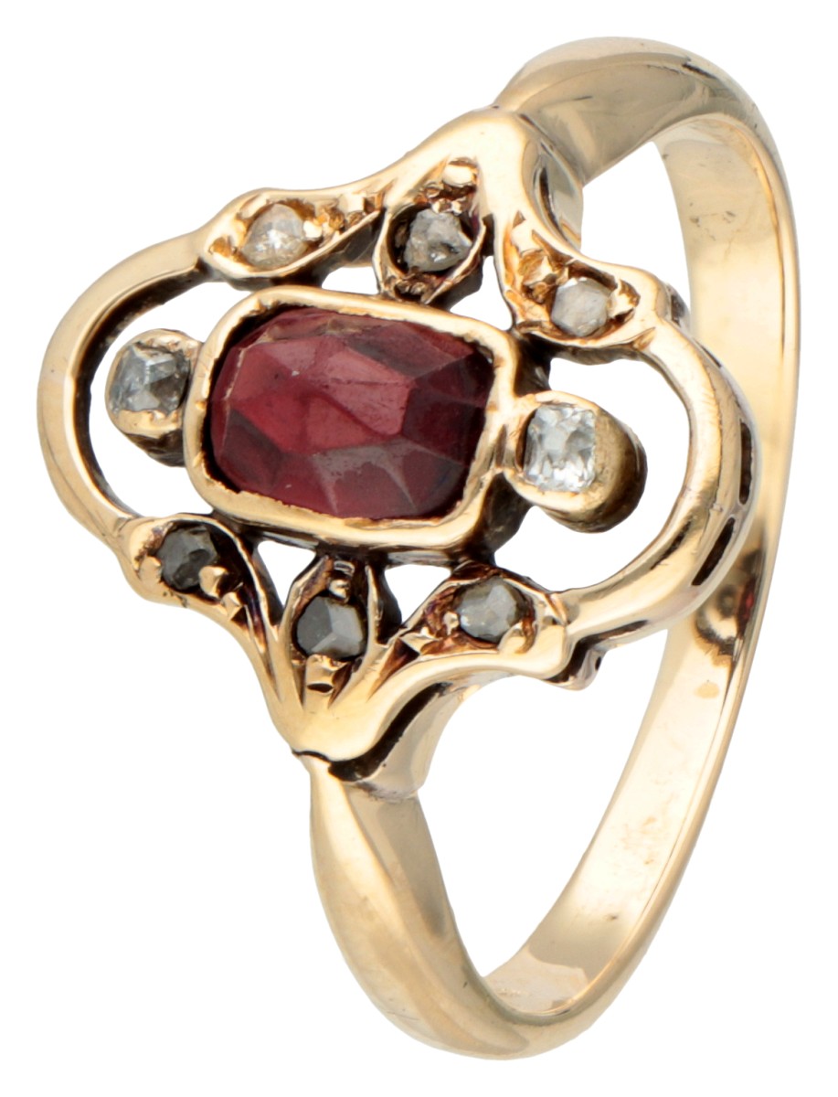 Antique 14K. yellow gold ring set with garnet and diamond.