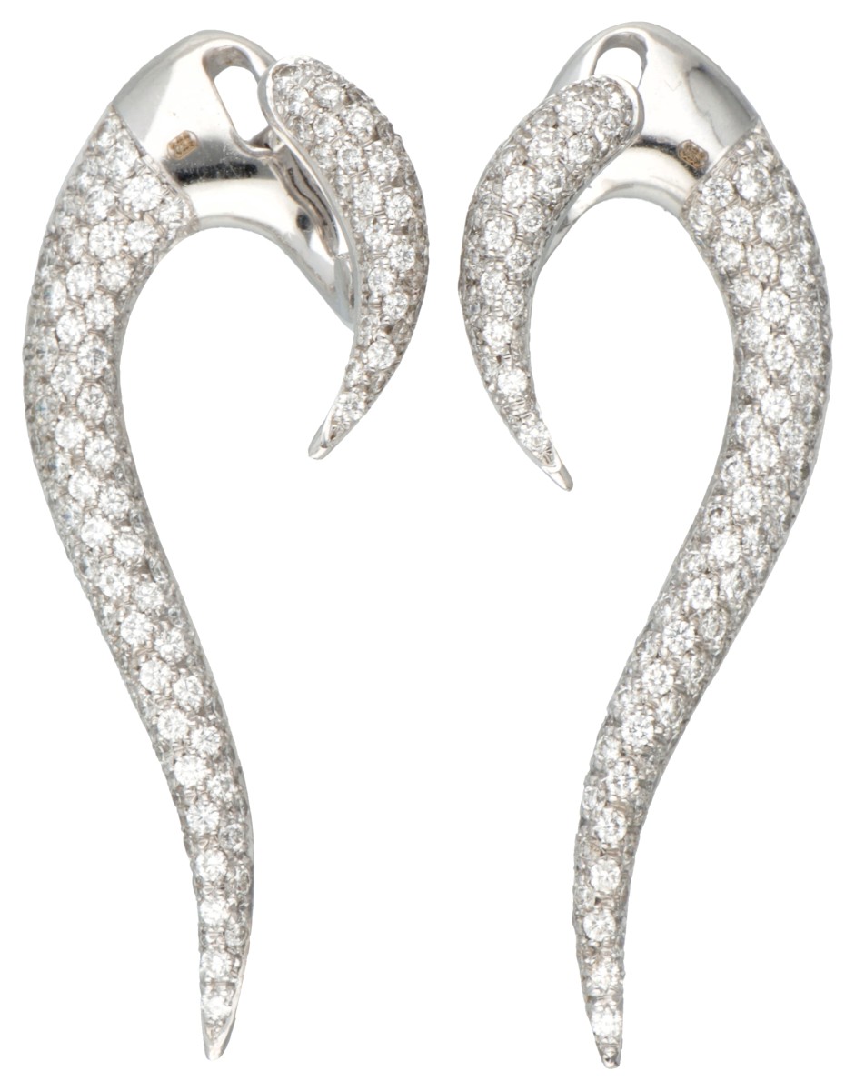 18K. White gold ear jacket earrings set with approx. 2.40 ct. diamonds.