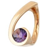 18K. Yellow gold design ring set with approx. 2.27 ct. amethyst.