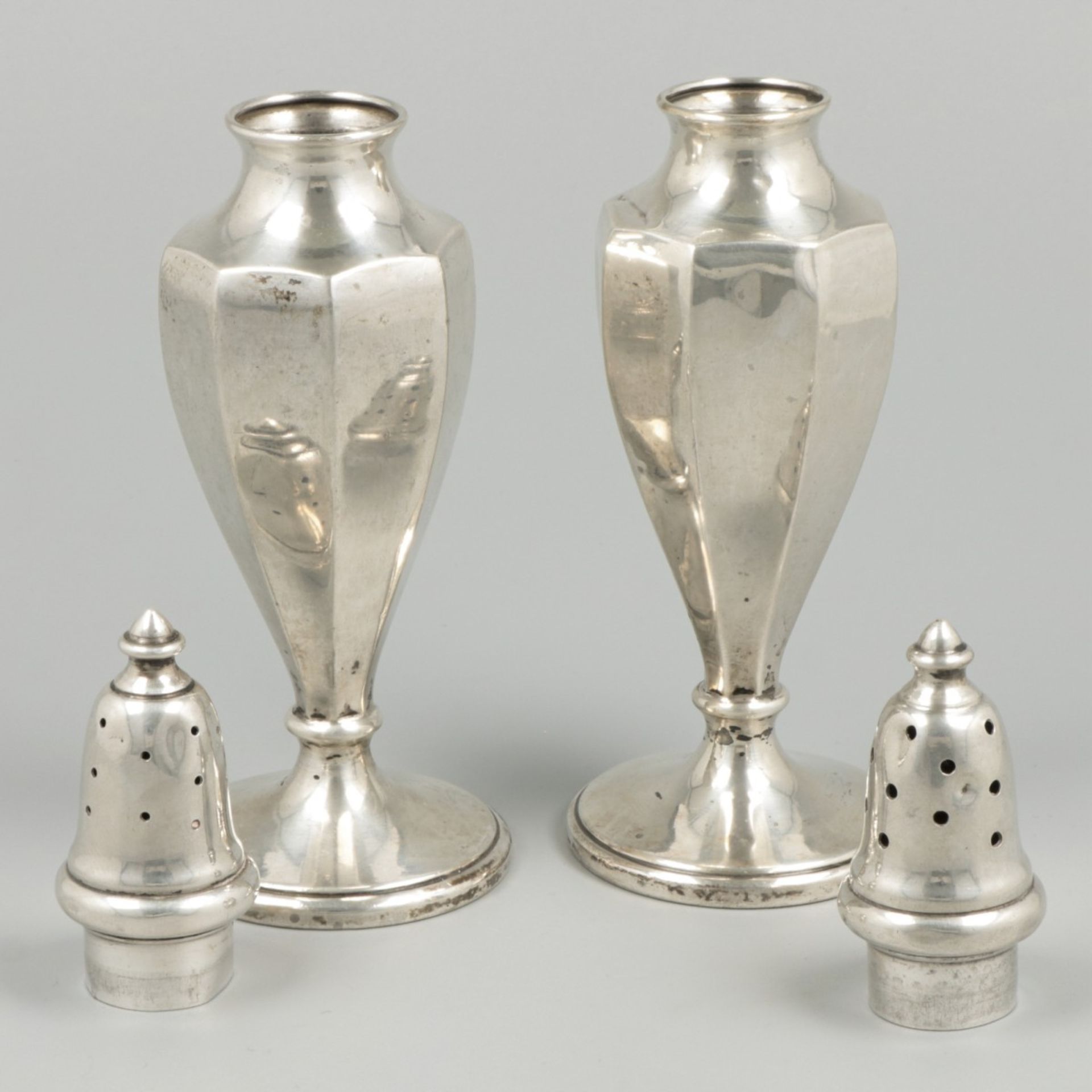 Salt and pepper set silver. - Image 2 of 5