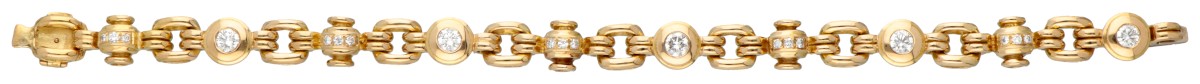 18K. Yellow gold bracelet set with approx. 1.10 ct. diamond. - Image 2 of 7