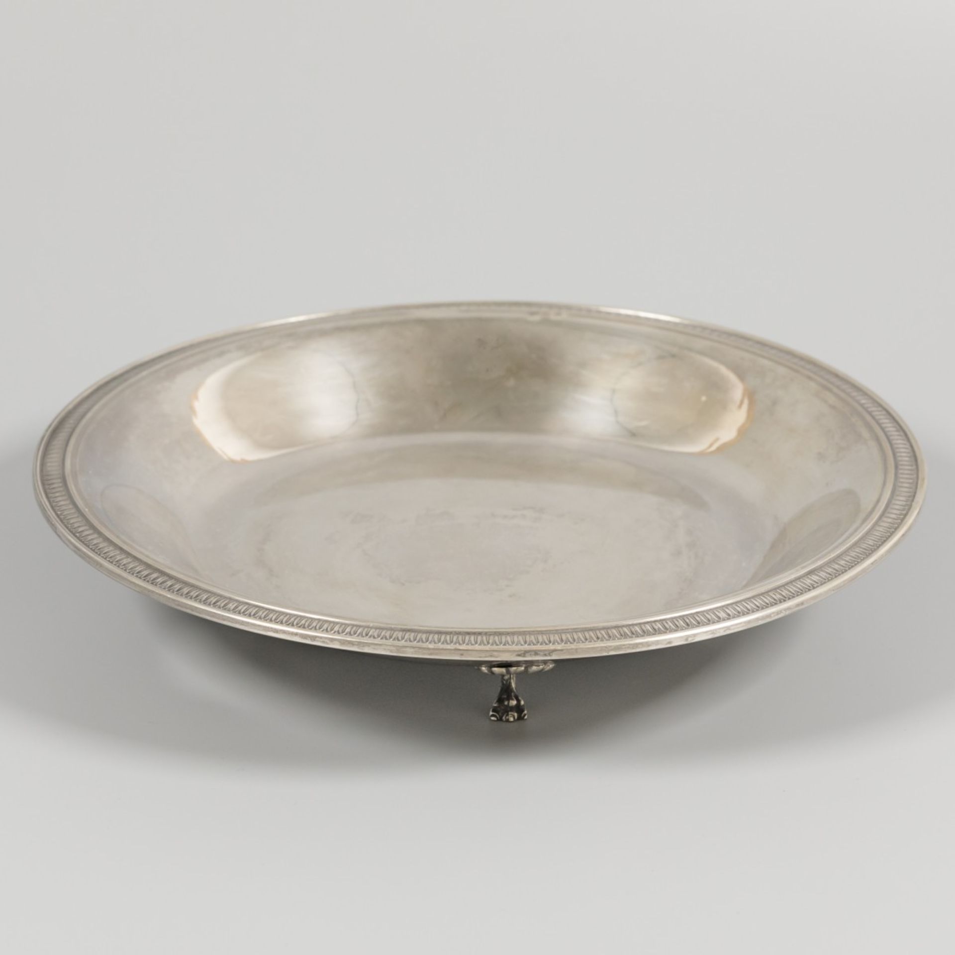 Fruit bowl silver.