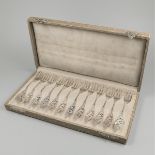 12-piece set of silver cake / pastry forks.