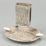 Ashtray with matchbox holder silver.