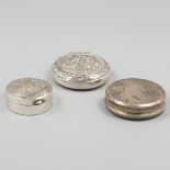 3-piece lot pill/peppermint boxes silver.