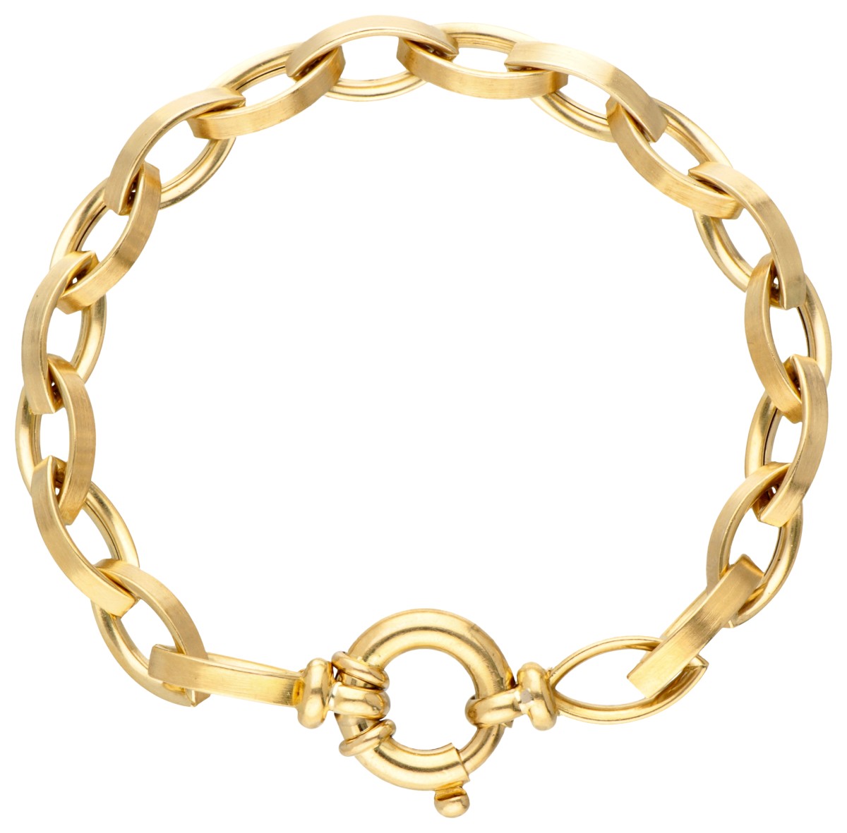 18K. Yellow gold link bracelet with slightly matted links.