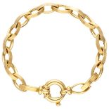18K. Yellow gold link bracelet with slightly matted links.