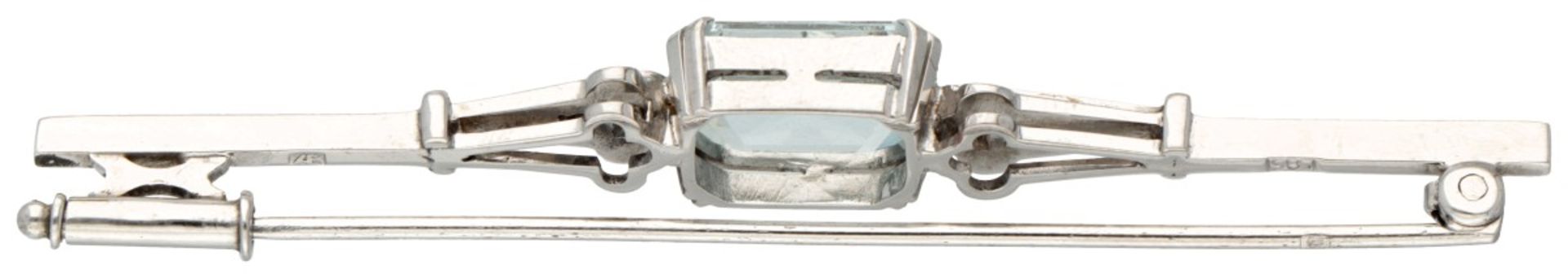14K. White gold brooch set with approx. 3.15 ct. aquamarine and diamond. - Image 3 of 3