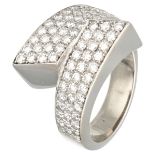 18K. White gold ring set with approx. 1.48 ct. diamond. 