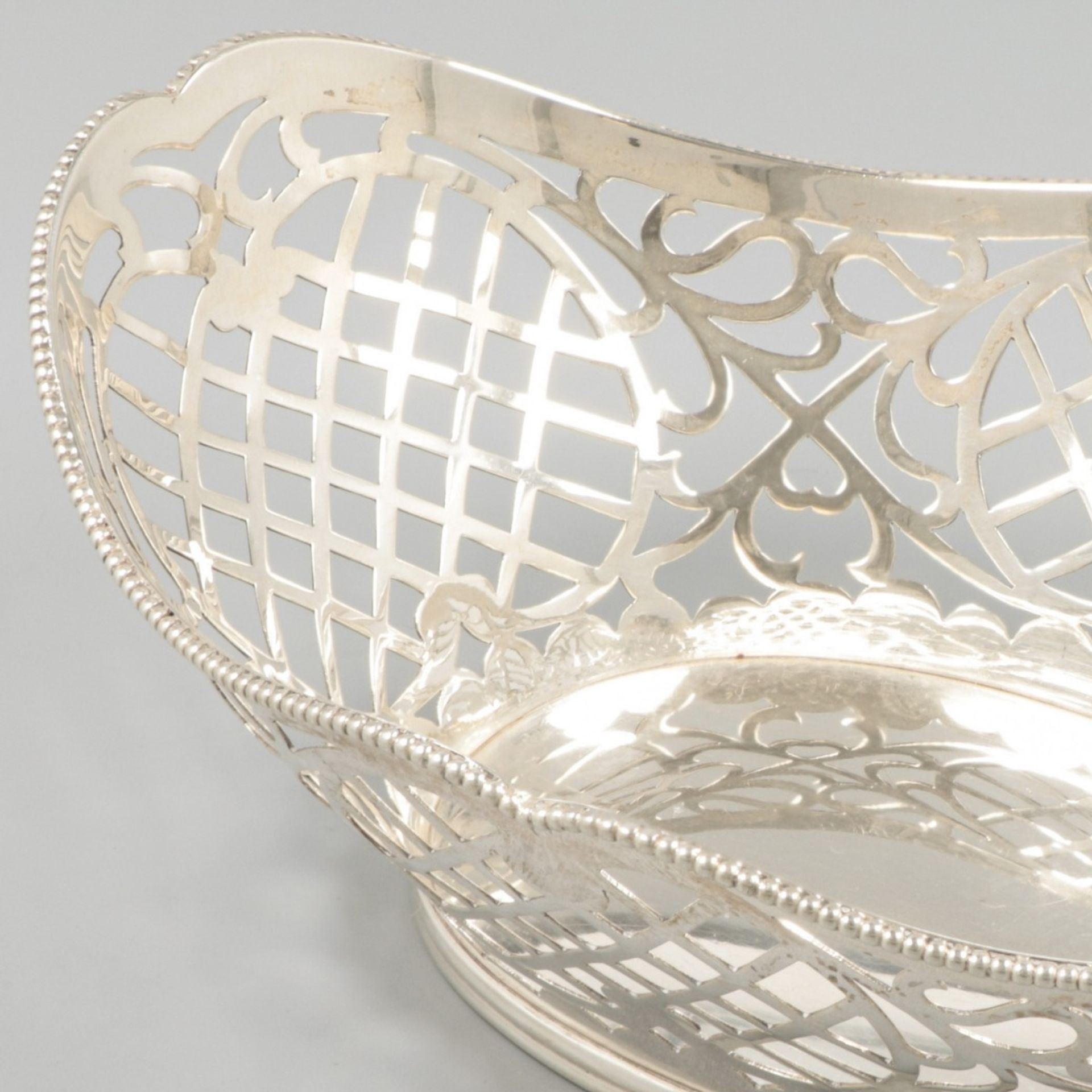 Silver bonbon basket. - Image 2 of 6