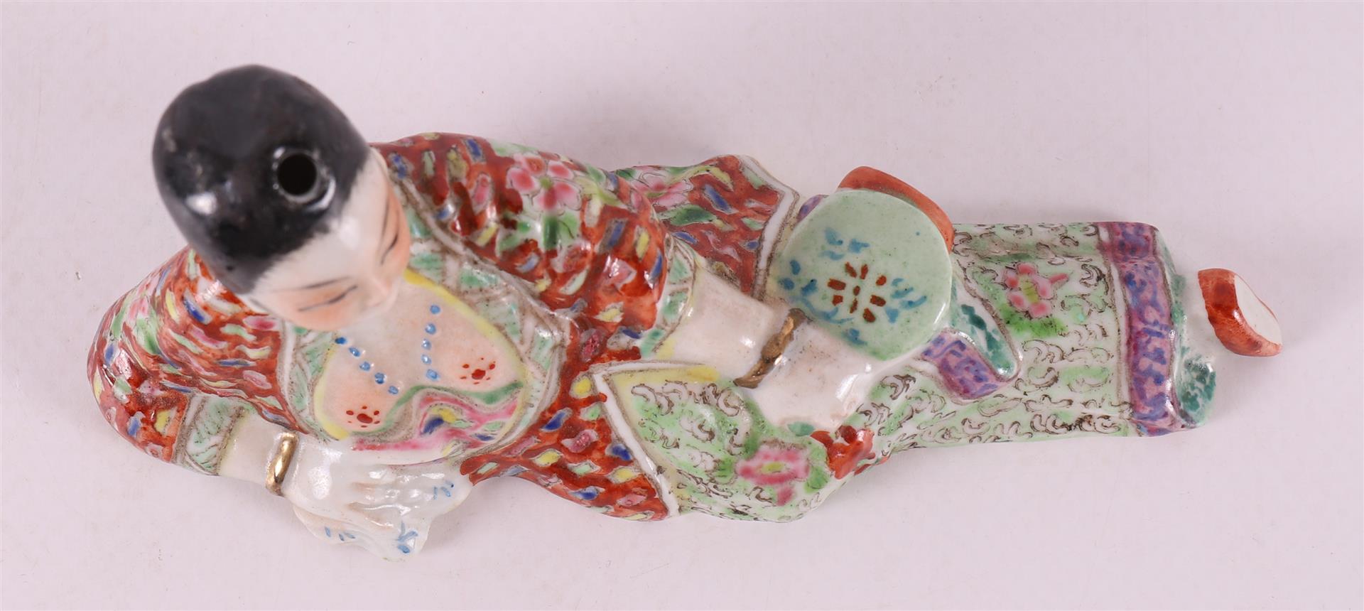 A porcelain reclining lady as a perfume bottle, China, circa 1900. - Image 5 of 5