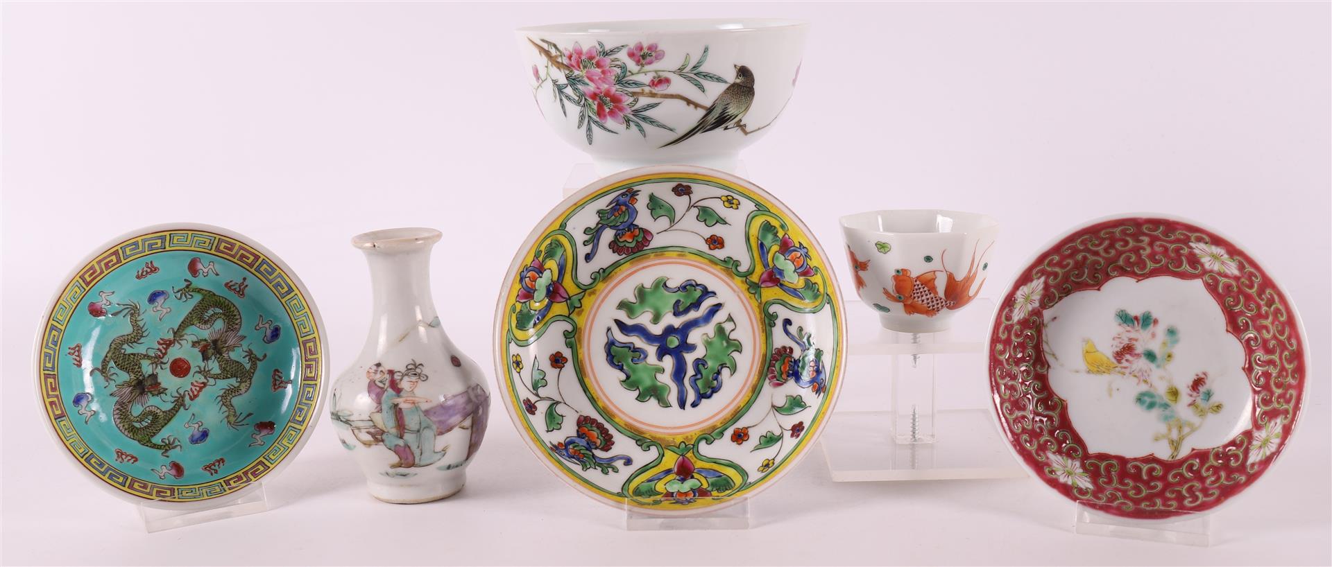 A lot of various porcelain, China, 20th century.