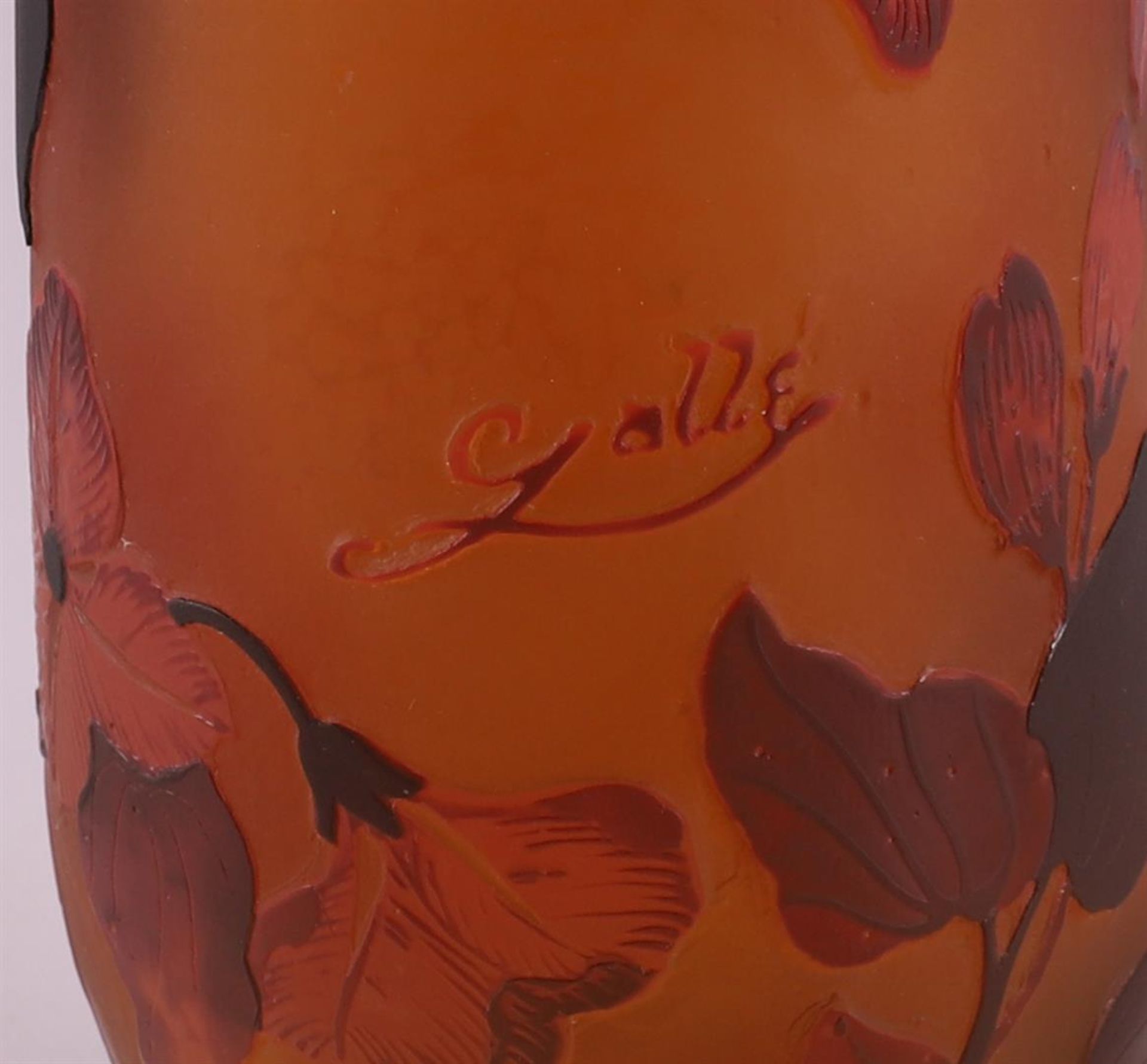 An orange and red cameo glass vase, France, Emile Gallé, ca. 1905. - Image 5 of 7