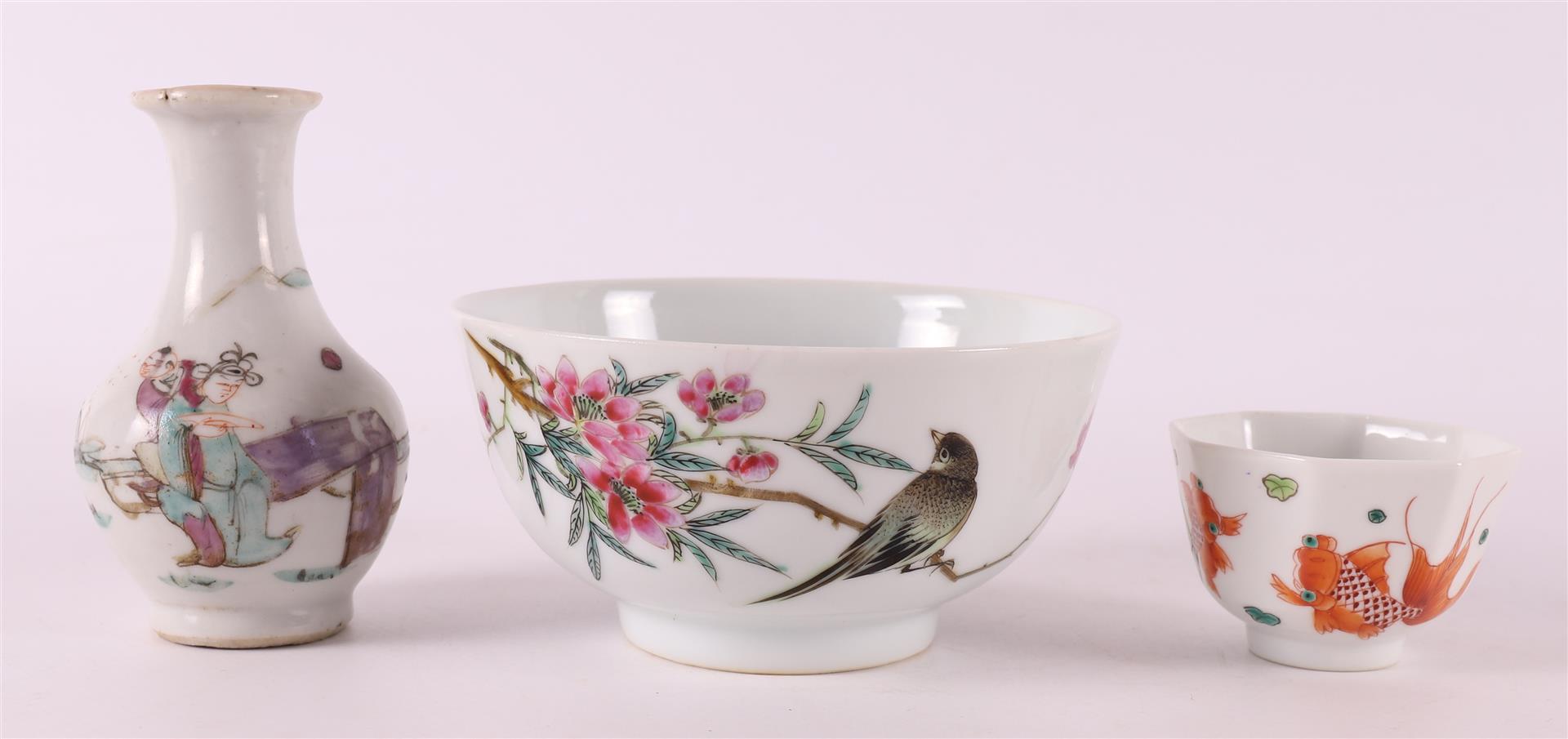 A lot of various porcelain, China, 20th century. - Image 4 of 9