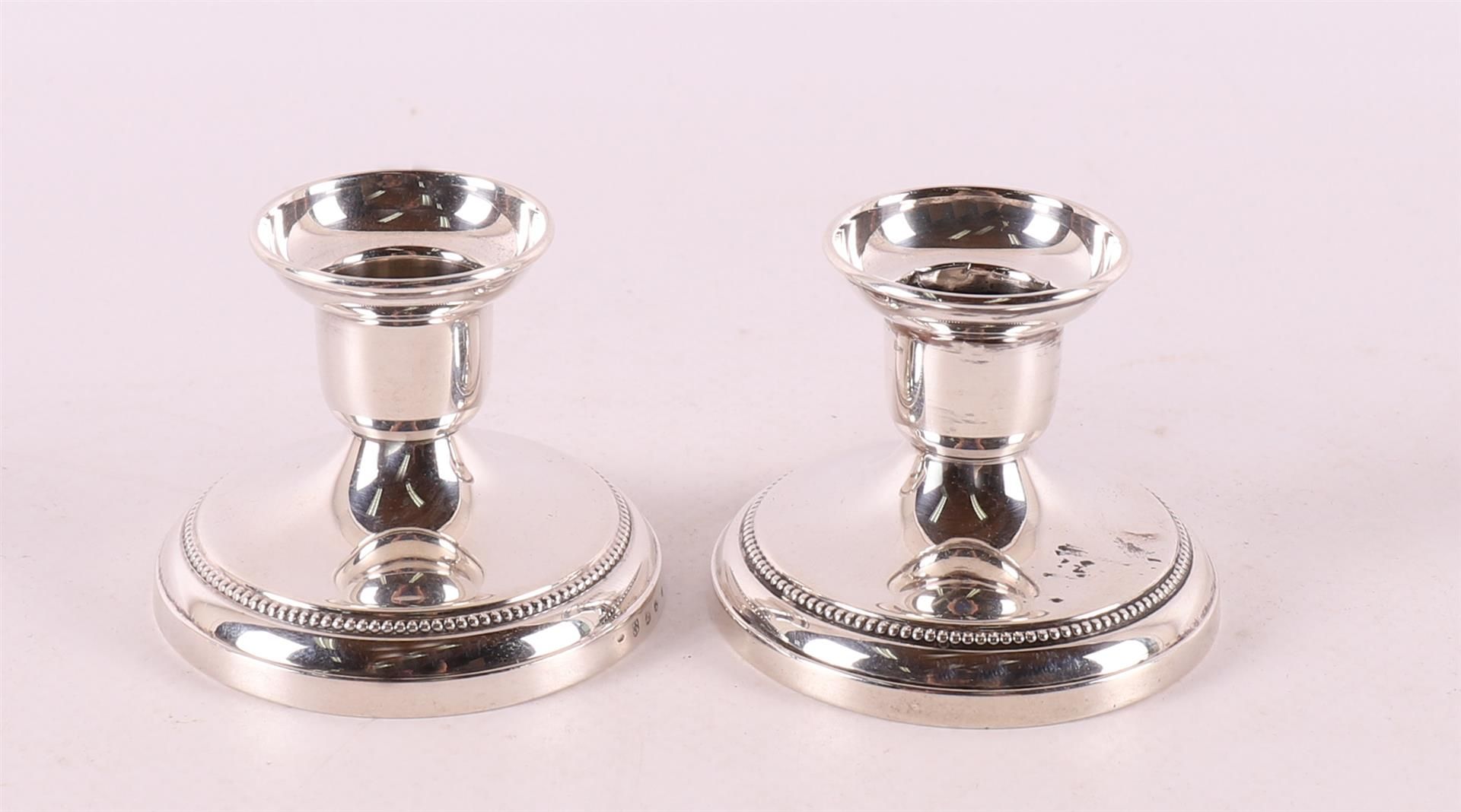 A set of 1st grade 925/1000 silver candlesticks.