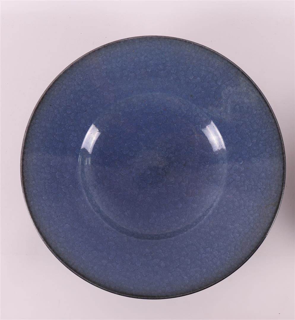 A blue glazed stoneware dish, Johan Broekema (1943-2010). - Image 2 of 6