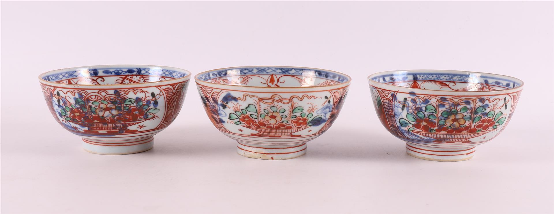 Five various porcelain Amsterdam variegated bowls, China, 18th century. - Image 11 of 17