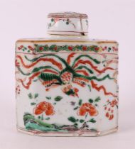 A porcelain famille verte tea caddy, China, Kangxi, circa 1700.